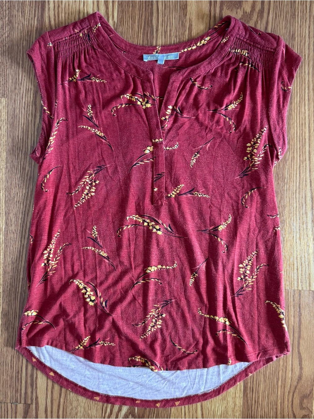Daniel Rain Floral Print V-Neck Cap Sleeve Blouse